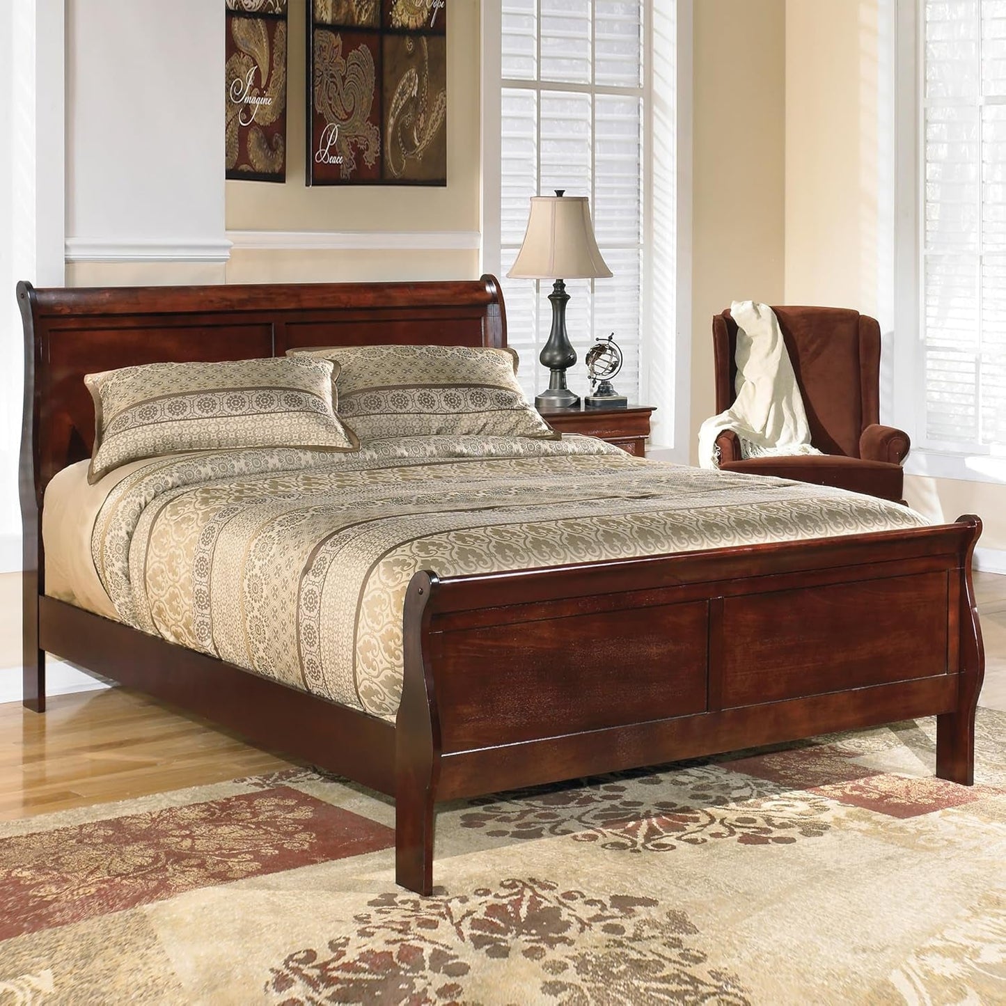 Queen Sleigh Bed Dark Brown Sustainably Sourced Veneer